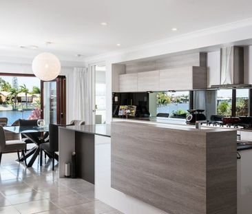 Luxurious Waterfront Living - Photo 2