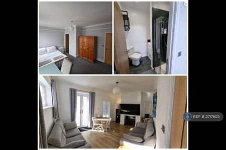 1 bedroom in a house share to rent - Photo 4