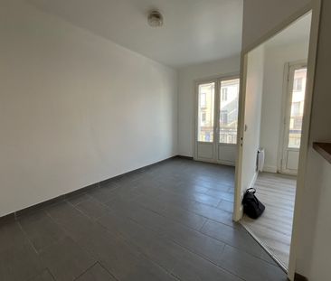 Location Appartement 2 pièces 31m² - Photo 3