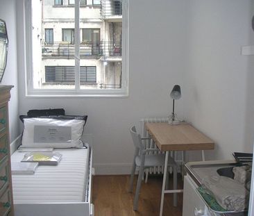 Location Appartement 1 pièce 9m² - Photo 3