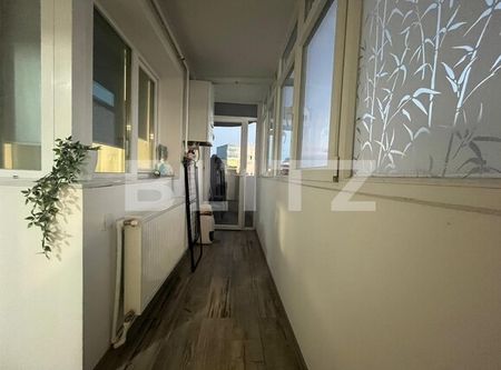 Apartament cu 3 camere, 80 mp, decomandat, situat la etaj intermediar, în zona centrală - Photo 5