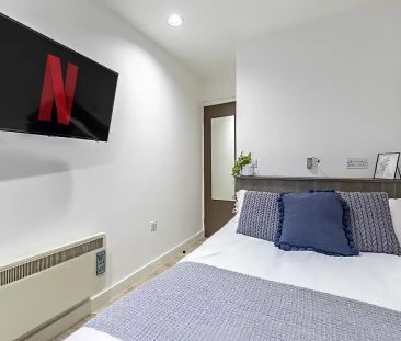Premium 2 Bed Apartment - Photo 4