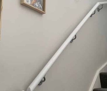 Modern 4BR Townhouse in Te Aro! - Photo 2