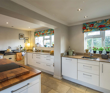 3 bedroom detached house to rent - Photo 4