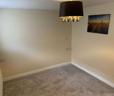 3 bedroom apartment to rent - Photo 5