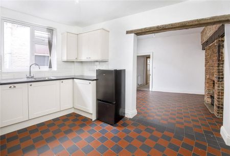 3 bedroom maisonette to rent - Photo 4