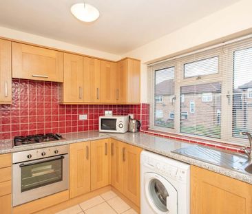 2 bedroom maisonette to rent - Photo 5