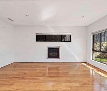 Spacious Family Home in Forde - Photo 4