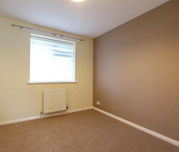 3 bedroom apartment to rent - Photo 3