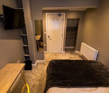 6 Bed Terraced House, Lawrence Road, L15 - Photo 6