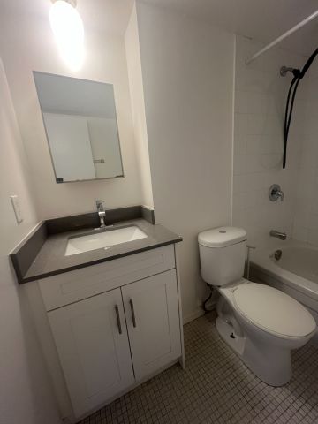 For Lease - 123 Bloor Street Unit# 407, Oshawa, Ontario - Photo 3