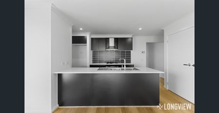 Family Home In Rockbank - Photo 3