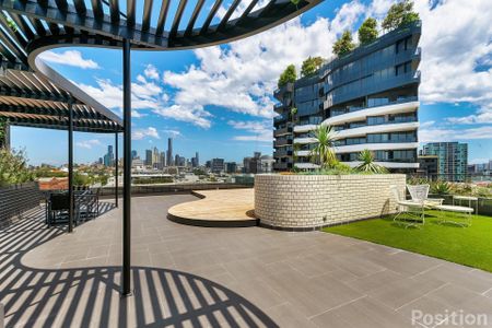 Lifestyle Unit, Close to all Amenities. - Photo 4