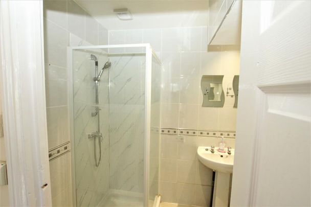 4 bedroom terraced house to rent - Photo 1