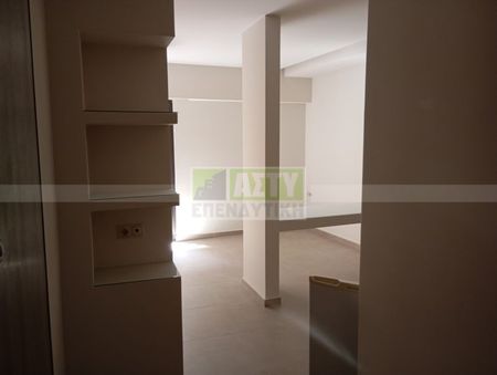 Studios - CENTER - Photo 5