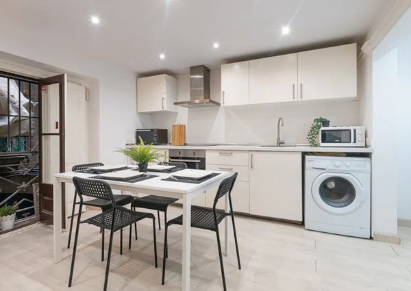 Carrer de les Beates, Barcelona, Catalonia 08003