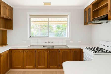 Comfortable Family Home in a Great Hampton Park Location - Photo 4