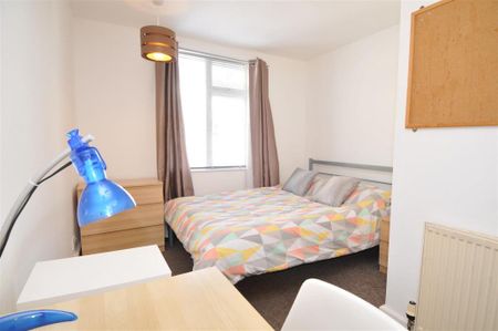 5 bedroom house to rent - Photo 3