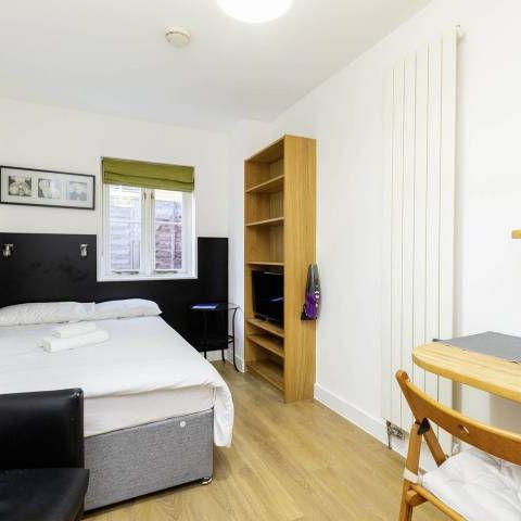 Rent includes electricity, water, and heating - Photo 1