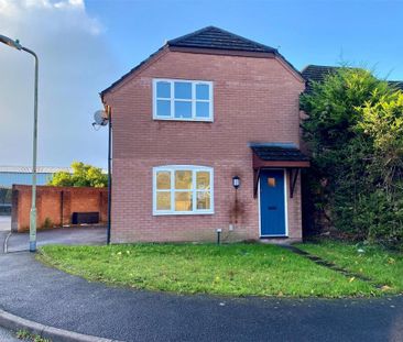 3 bedroom detached house to rent - Photo 3