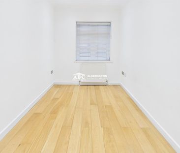 Holders Hill Road, NW4 1JP, London - Photo 3