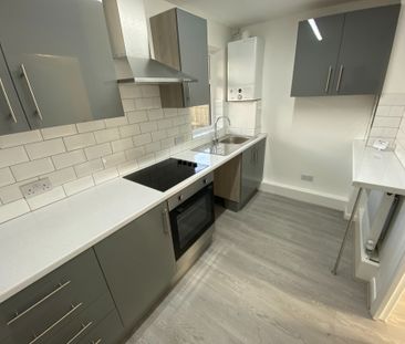 2 Bed Terraced House, Cockburn Close, LS11 - Photo 1