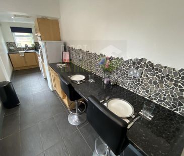 3 bedroom terraced house to rent - Photo 3