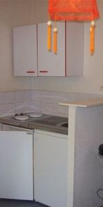 Location Appartement 1 pièce 15m² LE CREUSOT 71200 - Photo 3