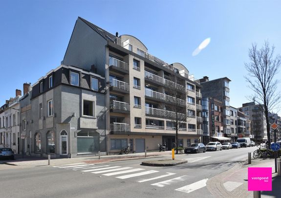 Mooie duplex met 1 slaapkamer en terras, Oostende - Photo 1