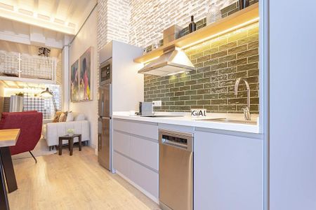 Calle Santas Patronas, Sevilla, Andalusia 41001 - Photo 4