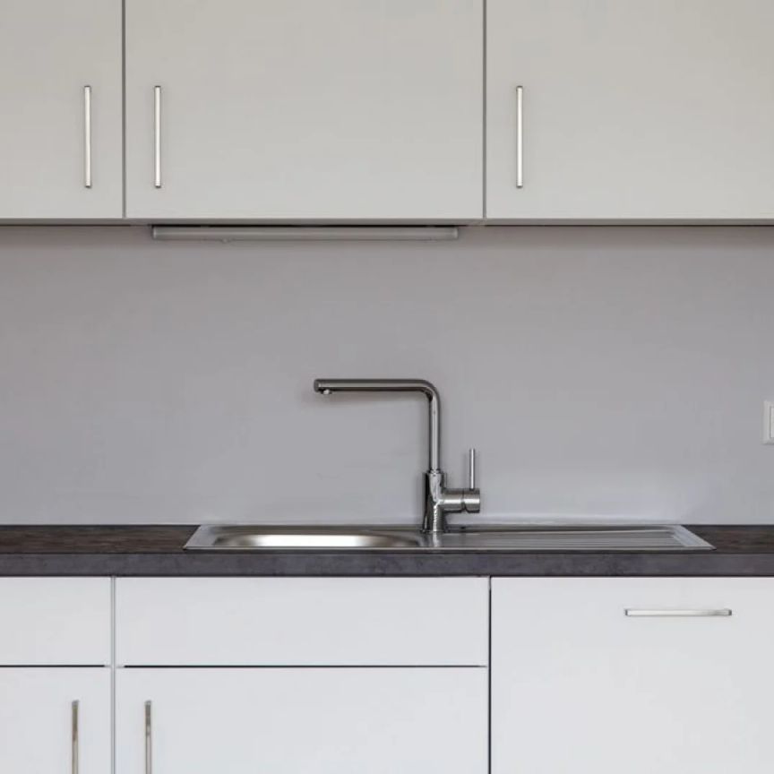 Wohnen im Herzen von Penzing - direkt bei der U3 Kendlerstraße - kompakte 2-Zimmer Wohnung mit West-Ausrichtung - Photo 1