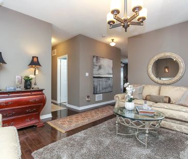 139 White Sands Way #Upper - Photo 2