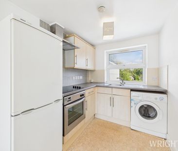 1 bedroom Apartment - COLE GREEN LANE, WELWYN GARDEN CITY - Photo 2