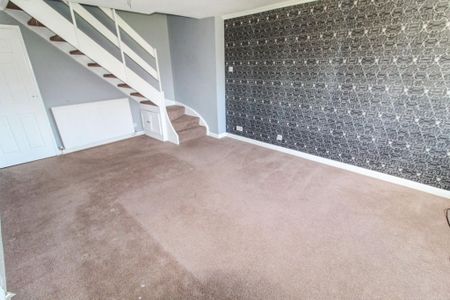 2 bedroom terraced house to rent - Photo 3