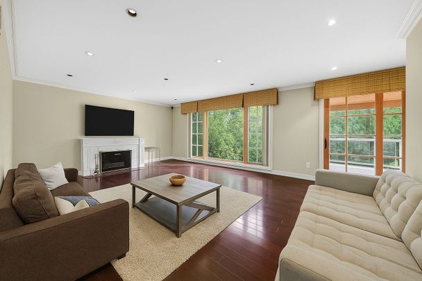 For Lease - 11 Tudor Gate, Toronto, Ontario - Photo 1