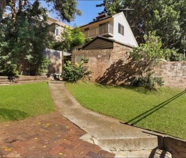 North Sydney - Photo 1