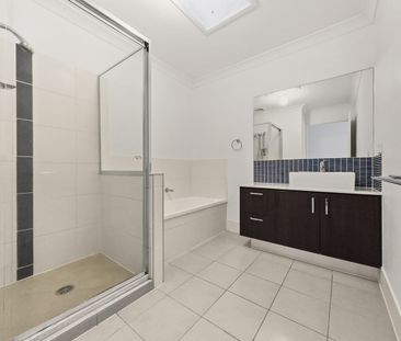 Beautiful Home Close to Everything in Urraween - Photo 3