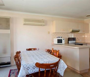 Neat Two Bed Unit For Lease - 9 Month Lease - Photo 3