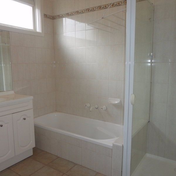 Spacious Unit! - Photo 1