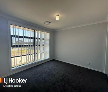 52 Rita Street, Thirlmere - Photo 2