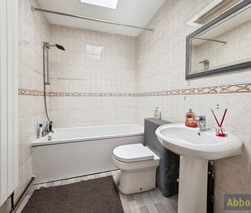 Ferry Road, Hockley, SS5 6NA - Photo 3