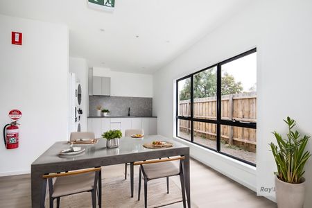 Brand New |Fully Furnished Studio - All Bills Included - Photo 2