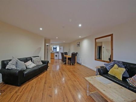 Apt 307 The Lucas Building, Ormeau Road, Belfast, BT2 8HB - Photo 2