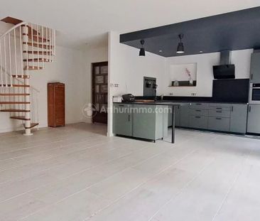 Location Duplex 4 pièces 121 m2 à Carmaux - Photo 3