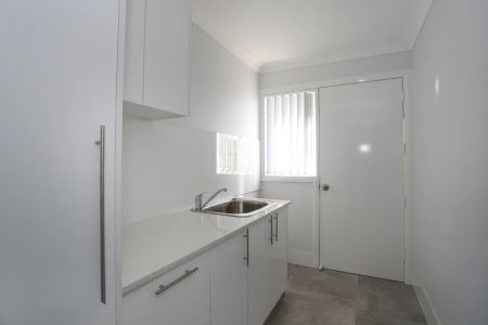 Private Villa with Rural Views in North Orange Location - Photo 3
