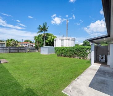 2 Bedroom Unit In Unbeatable Location With A Rear Yard - Photo 5