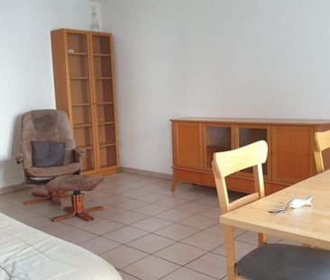 Location Appartement P2 T2 meublé centre-ville Saint-julien-en-gene... - Photo 2