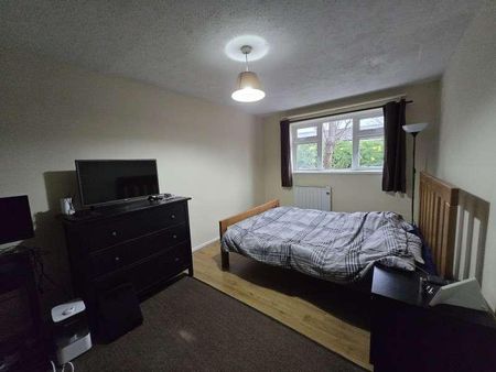 Garfield House, Edmonton, N9 - Photo 3