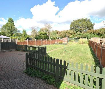 3 bedroom semi-detached house to rent - Photo 2