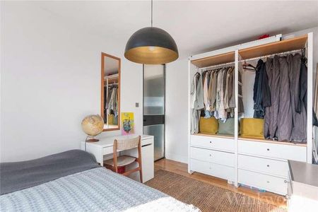 Friary Estate, London, SE15 - Photo 5